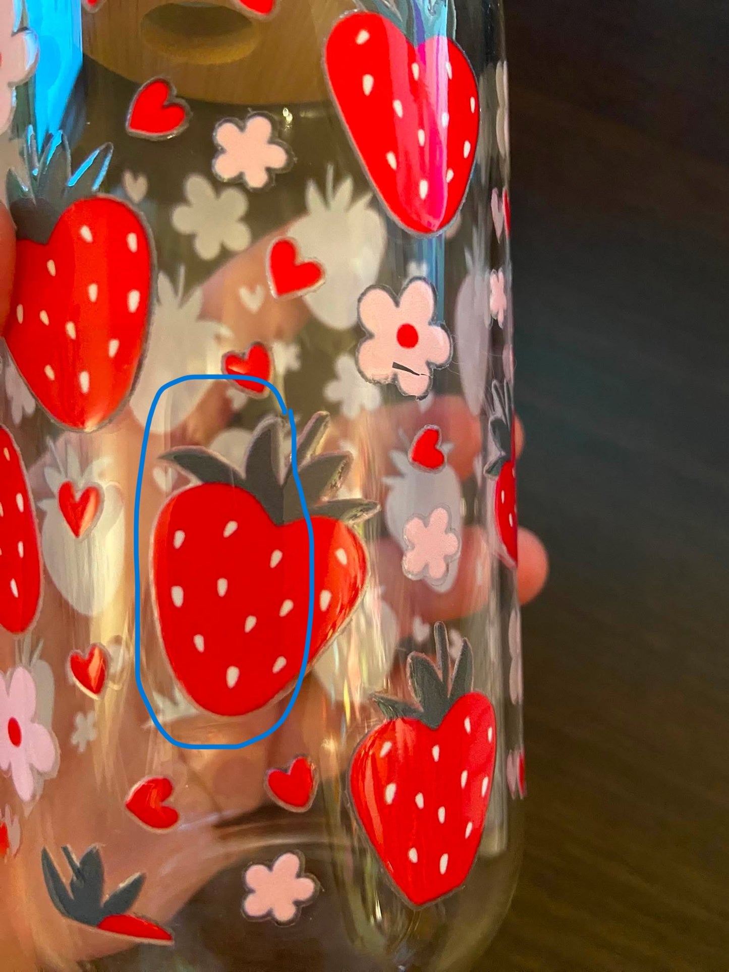 Verre en vitre 16 oz – Fraise (Seconde chance)