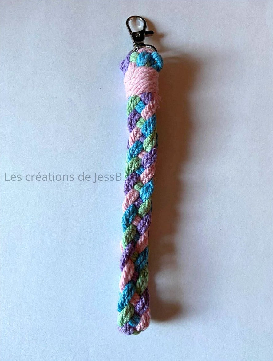 Porte-clé macramé artisanal (4 couleurs)